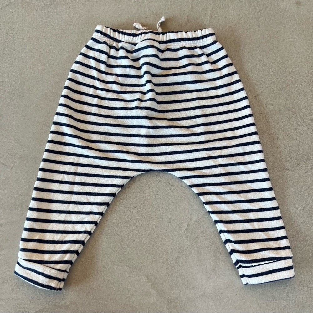 Old‎ Navy Navy Blue and White Stripe Joggers 18-24m - Picture 5 of 8